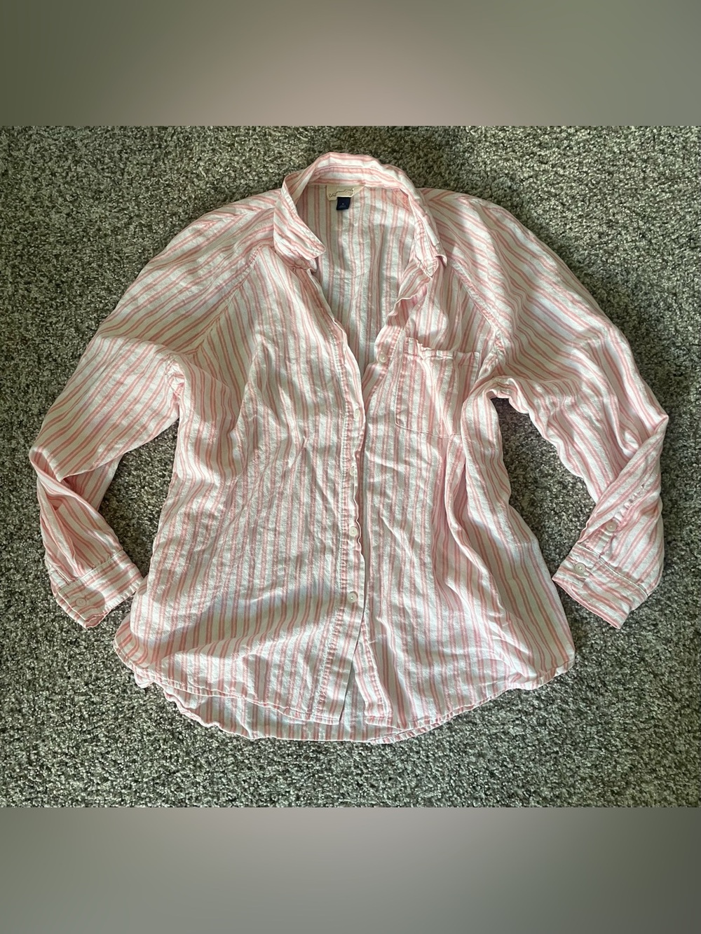 Universal Thread Pink and White Striped Button-Down Shirt